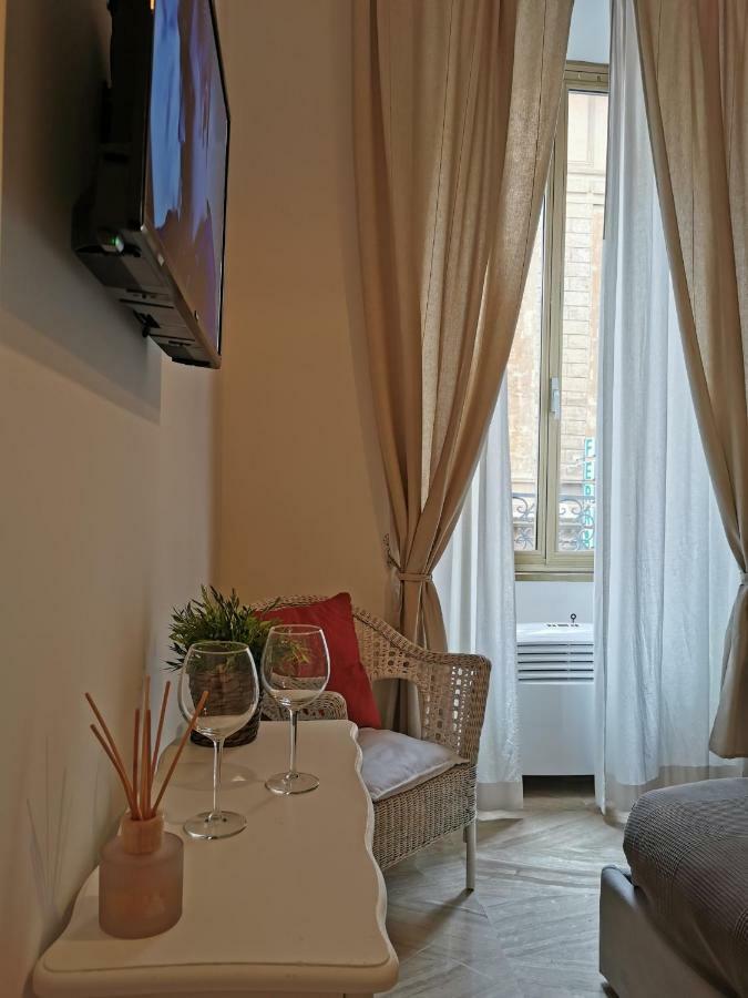 109 Suites Roma Екстер'єр фото