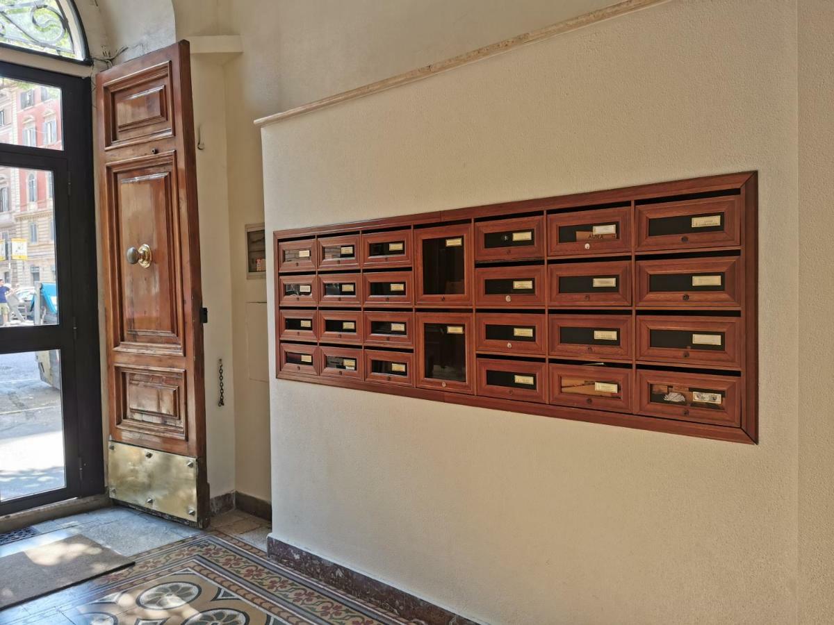 109 Suites Roma Екстер'єр фото